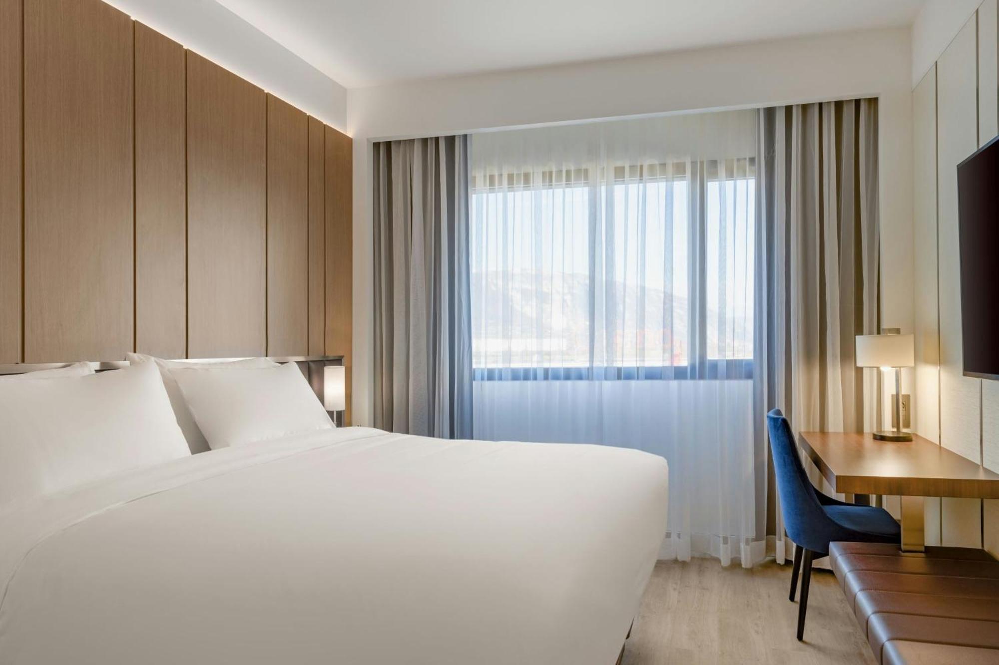 Ac Hotel By Marriott Сен-Жульен-ан-Женевуа Экстерьер фото