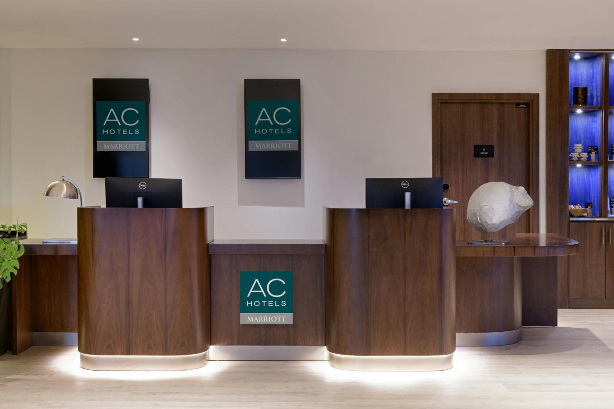 Ac Hotel By Marriott Сен-Жульен-ан-Женевуа Экстерьер фото